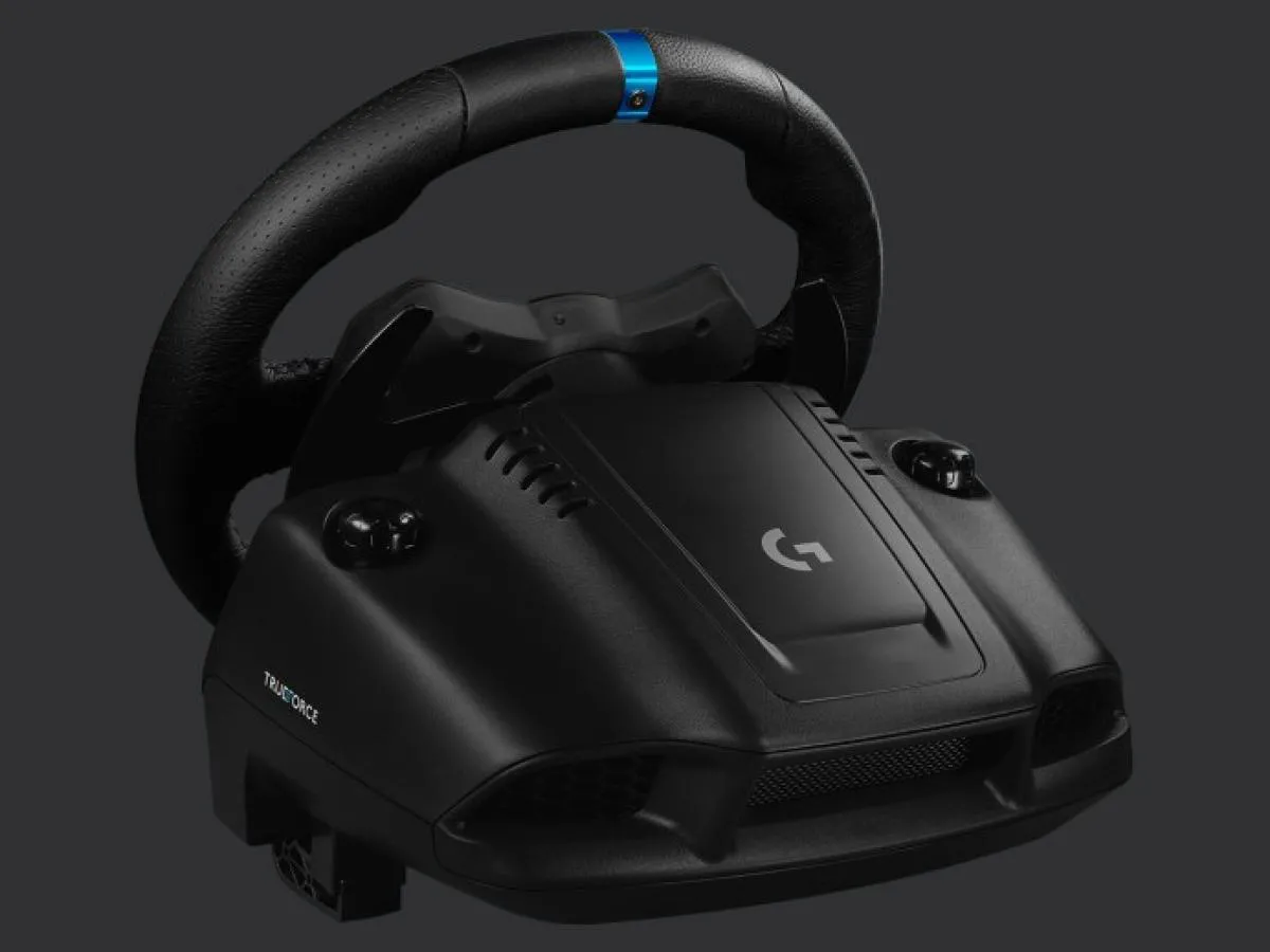 Logitech G presenta su nuevo volante y pedales para pilotos